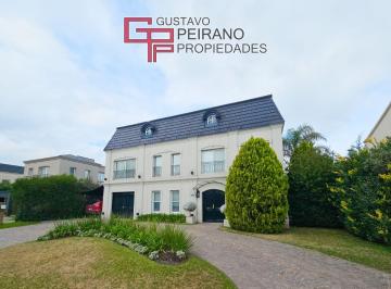 Casa de 5 ambientes, Escobar · Casa en Venta Barrio Cerrado Septiembre, 3 Plantas Estilo Francés. Escobar.