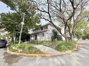 Local comercial · 200m² · 5 Ambientes · 2 Cocheras · Casa Apto Uso Comercial en Alquiler con Jardin, Pileta y Parrilla en Martinez