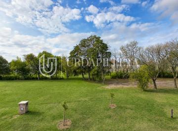 Terreno · 852m² · Terreno en Venta en Azzurra Tortugas, Pilar
