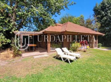 Casa · 94m² · 4 Ambientes · 3 Cocheras · Casa en Venta en Mapuche C. C