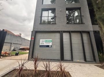 Local comercial · 60m² · 1 Cochera · Local - Banfield Este
