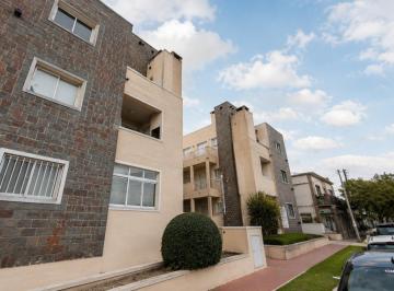 Departamento · 61m² · 3 Ambientes · 1 Cochera · Departamento 3 Ambientes en Venta | a 50 m de Av Shaw | Gas Natural | Cochera Cubierta | C