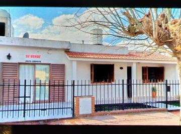 Casa de 6 ambientes, Jesús María · Ecxelente Ubicación Casa en Muy Buenas Condicion