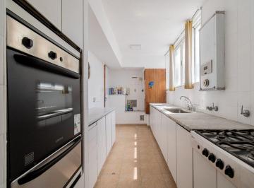 Departamento · 147m² · 5 Ambientes · Venta Depto 5 Amb en Flores Apto Credito