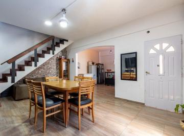 PH · 63m² · 3 Ambientes · Venta PH 3 Ambientes con Patio en Caseros