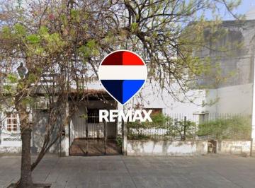 Casa · 190m² · 4 Ambientes · 1 Cochera · Casa Venta Macrocentro 3 Dorm Inversion