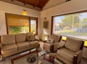 Casa · 163m² · 5 Ambientes · 1 Cochera · Venta Casa 2 Dorm. C/pileta - Tandil