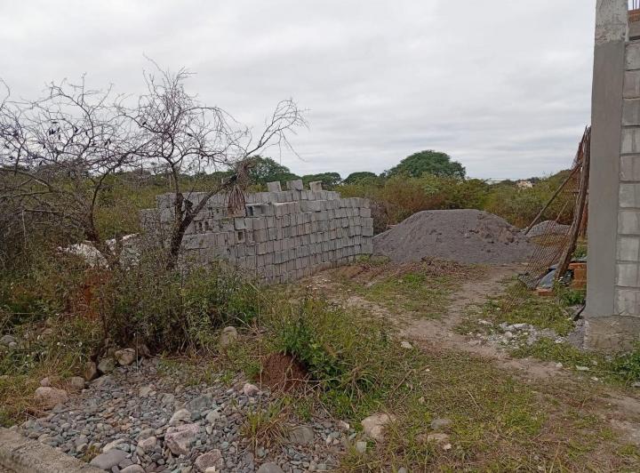 Terreno · 250m²