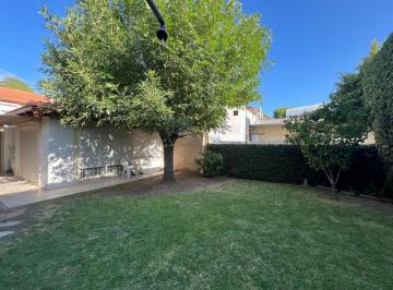 Casa · 280m² · 8 Ambientes · 1 Cochera · Alquiler Casa, Quinta Seccion, Ideal Uso Comercial