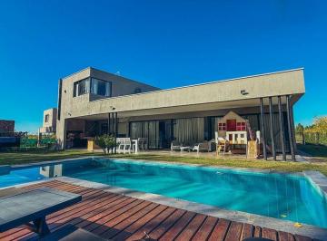 Casa · 414m² · 5 Ambientes · 2 Cocheras · Casa en Venta en La Vacherie, 3 Hab + Escritorio