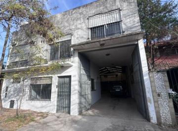 Bodega-Galpón · 420m² · Galpon en Alquiler Sarandi Impecable 420 m²