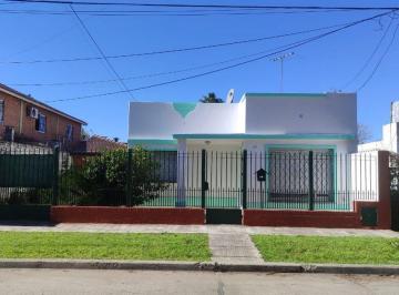 Casa · 136m² · 3 Ambientes · 2 Cocheras · Venta Casa 3 Amb en Monte Grande