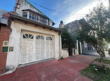 PH · 170m² · 4 Ambientes · 1 Cochera · PH 4 Ambientes Venta Lanus Al Frente Apto Credito