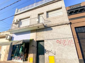 PH · 115m² · 6 Ambientes · PH en Planta Alta con Terraza en Zona Comercial