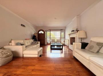 PH · 196m² · 4 Ambientes · 3 Cocheras · Venta Triplex 4 Amb C/escrit - P. Chacabuco C/coch.