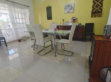 Casa · 153m² · 3 Ambientes · Venta Casa + 2 Locales + Dto 2 Amb Villa Ballester