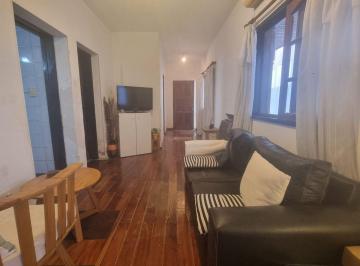 Casa · 241m² · 3 Ambientes · 1 Cochera · Venta Casa 3 Ambientes Mas Local Villa Ballester