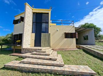 Casa · 219m² · 3 Ambientes · 1 Cochera · Venta Casa 2 Dorm. El Durazno Tanti Punilla