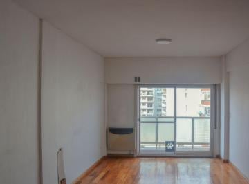 Departamento · 54m² · 3 Ambientes · 1 Cochera · Venta Departamento 3 Ambientes C/ Balcon Almagro.