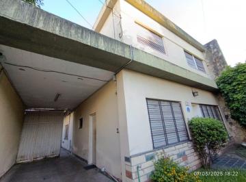 Casa · 158m² · 5 Ambientes · 2 Cocheras · Venta Casa 5 Amb C/deposito Ap Credito en Haedo