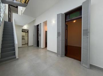 PH · 54m² · 4 Ambientes · Venta PH C/terraza. Impecable. Mataderos