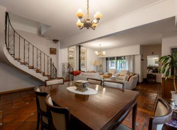 Casa · 187m² · 5 Ambientes · 1 Cochera · Venta Casa 5 Amb. San Isidro Excelente Estado