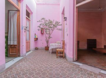 Casa · 221m² · 4 Ambientes · Casa en Venta Almagro - Multiples Destinos
