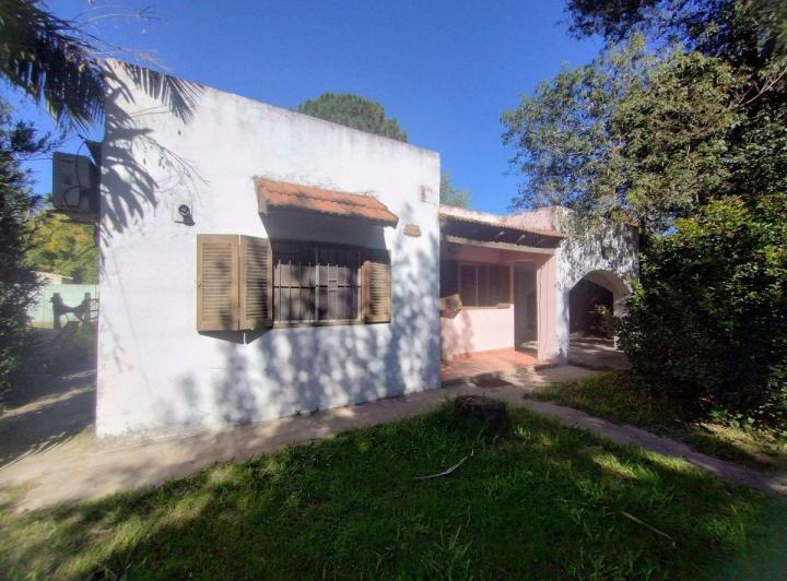 Casa · 180m² · 6 Ambientes · 2 Cocheras