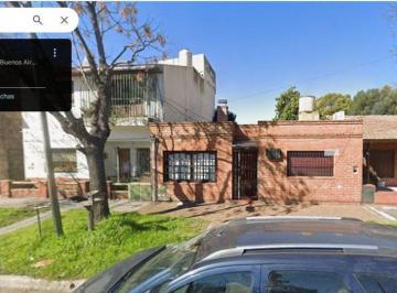Casa · 87m² · 3 Ambientes · Venta Casa L Zamora 2 Dor Pileta Parrilla