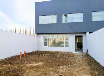 Casa · 118m² · 5 Ambientes · Duplex 3 Dorm. en Venta
