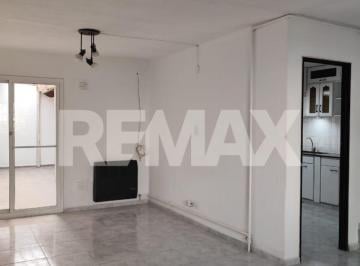 Casa · 93m² · 4 Ambientes · Alquiler Duplex 4 Dorm. Patio