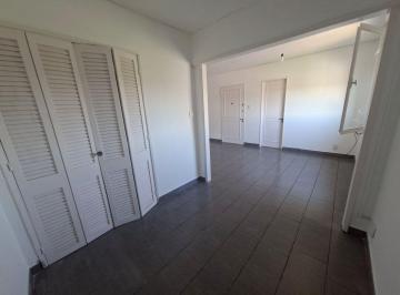 Departamento · 58m² · 4 Ambientes · Dpto Renovado Amplias Dimensiones 2 Dorm.