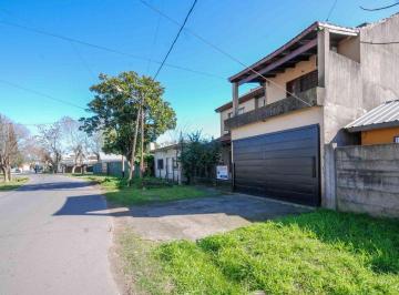 Casa · 168m² · 4 Ambientes · 1 Cochera · Casa 4 Amb Venta Gutiérrez Parque