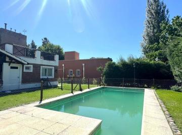 Casa · 277m² · 5 Ambientes · 3 Cocheras · Casa Venta 5 Amb Barrio San Patricio Fco Alvarez