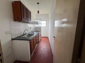 Departamento · 45m² · 4 Ambientes · Departamento en Alquiler de 2 Dorm.