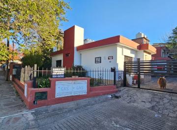 Casa · 400m² · 12 Ambientes · 8 Cocheras · Venta Complejo 4 Deptos en Villa Carlos Paz