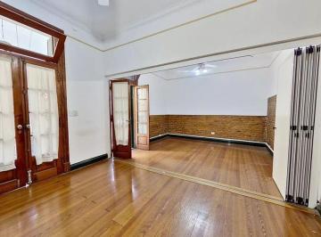 Departamento · 83m² · 3 Ambientes · Venta con Renta 3 Amb y 1/2 - Monserrat