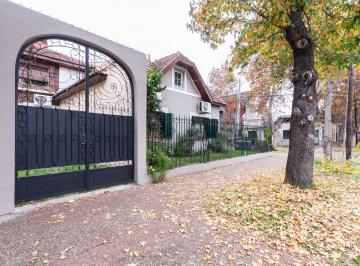 Casa · 155m² · 4 Ambientes · 2 Cocheras · Venta Casa 5 Amb Pileta 2 Cocheras Quincho