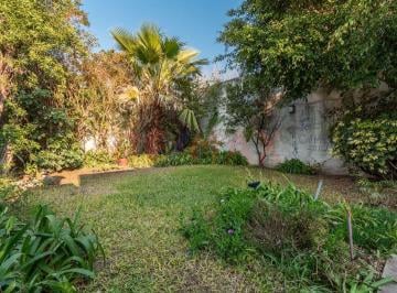 Casa · 207m² · 5 Ambientes · 1 Cochera · Casa Venta 5 Amb. en San Martin Cochera + Jardín