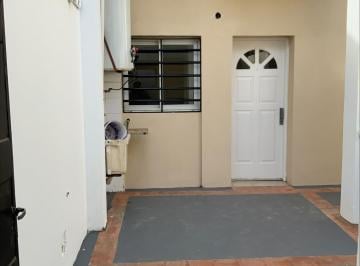 PH · 58m² · 3 Ambientes · PH en Munro Oeste Muy Luminoso Excelente Estado