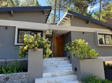 Casa · 250m² · 5 Ambientes · 1 Cochera · Casa Venta Villa Robles Brisas 5 Amb Garage
