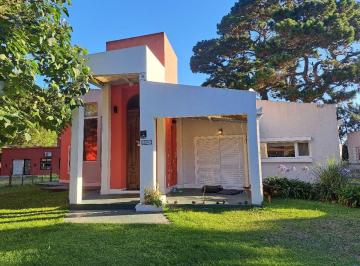 Casa · 111m² · 3 Ambientes · 1 Cochera · Venta de Casa en La Lucila del Mar