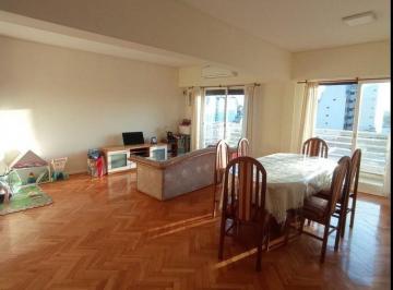 Departamento · 78m² · 3 Ambientes · Venta Depto 3 Ambientes con Balcon Flores