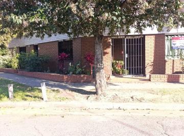 Casa · 103m² · 4 Ambientes · Venta Casa 2 Dorm B° Márquez. Cordoba