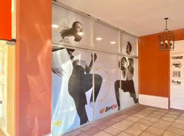 Local comercial · 57m² · Venta Local Comercial con Renta en Pueblo Caamaño