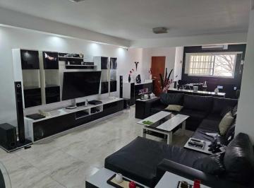 Casa · 311m² · 5 Ambientes · 3 Cocheras · Vta Dos Casas Lote Propio Patio Cochera Ciudadela
