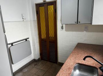 Departamento · 35m² · 2 Ambientes · Alquiler Floresta Depto 2 Amb con Balcón Francés