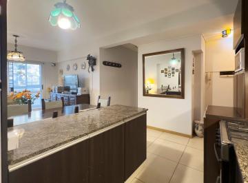 Departamento · 58m² · 3 Ambientes · 1 Cochera · Parque Patricios Venta Moderno 3 Amb Frente Cocher