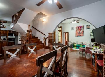 Casa · 117m² · 4 Ambientes · Venta Casa 4 Amb V. Devoto C/dep, Patio y Terraza