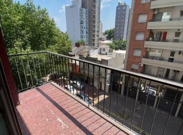 Departamento · 80m² · 4 Ambientes · Departamento 4 Ambientes Luminoso en Lanus